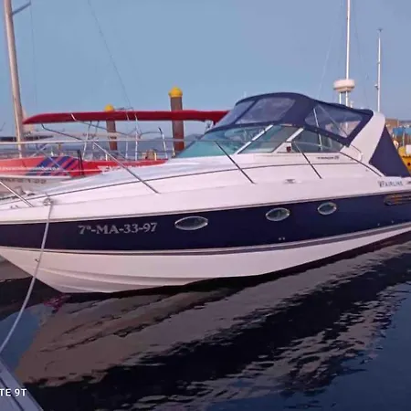 Barco Con Parking Y Duchas Gratuitas Botel Sanxenxo