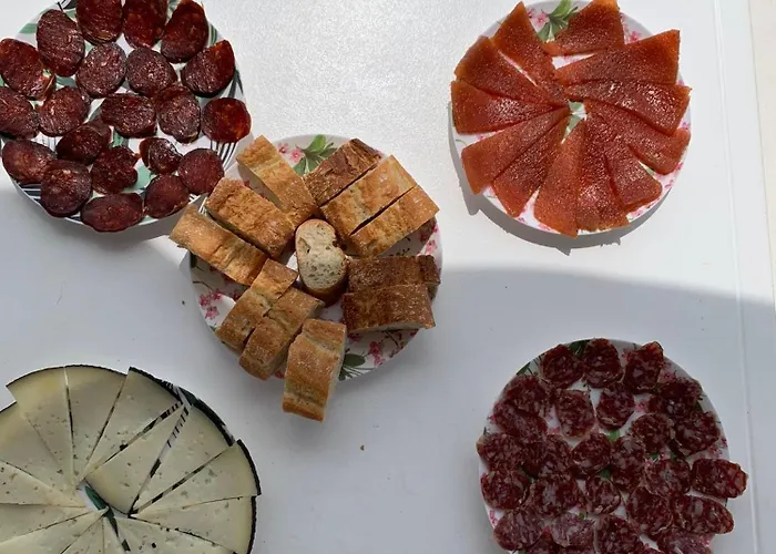 Barco Con Parking Y Duchas Gratuitas Botel *